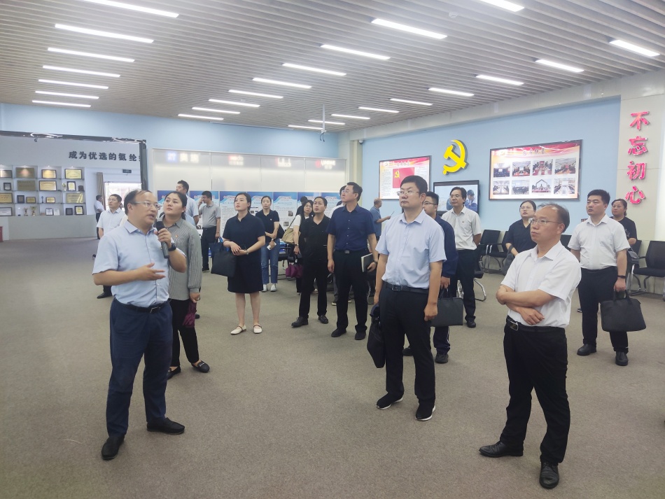 2024年7月17日，市國資委系統(tǒng)在公司開展“三組聯(lián)建”現(xiàn)場觀摩1（公司展廳）_副本